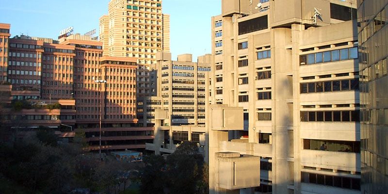 Genova-il-complesso-del-Centro-dei-Liguri-e-il-Grattacielo IoT e gestione immobiliare